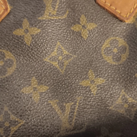 "Authentic" Louis Vuitton Speedy 25 - Picture 14 of 16